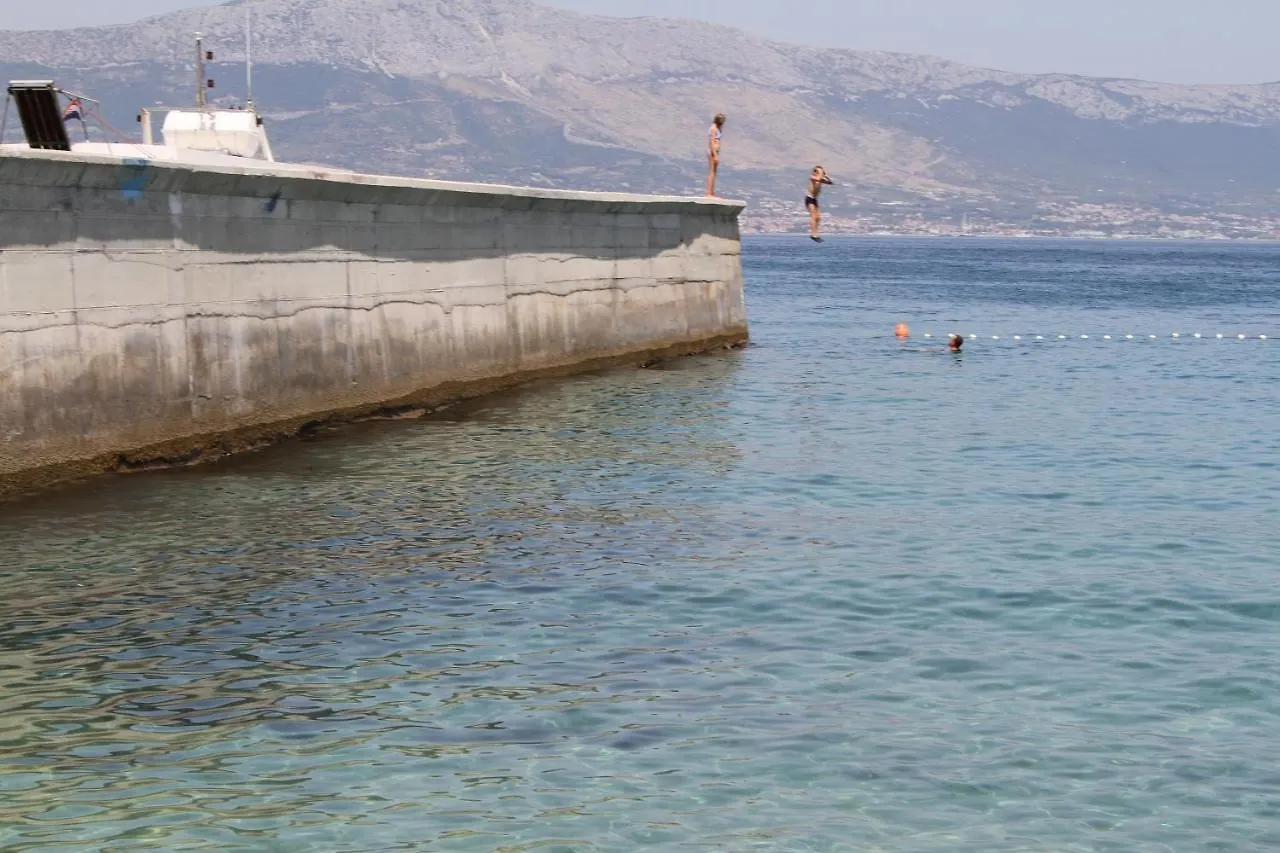 Villa Bora - Ferienhaus Am Meer Slatine Chorvatsko